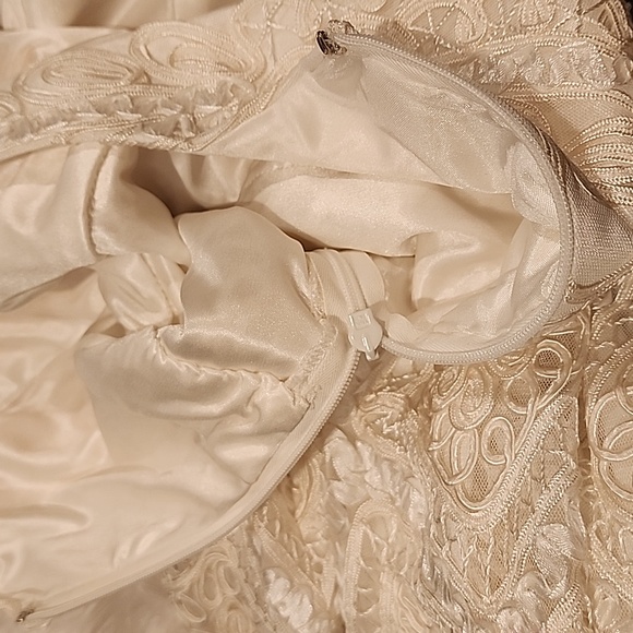 Sue Wong Embroidered Dress, Size 8 - Picture 7 of 14